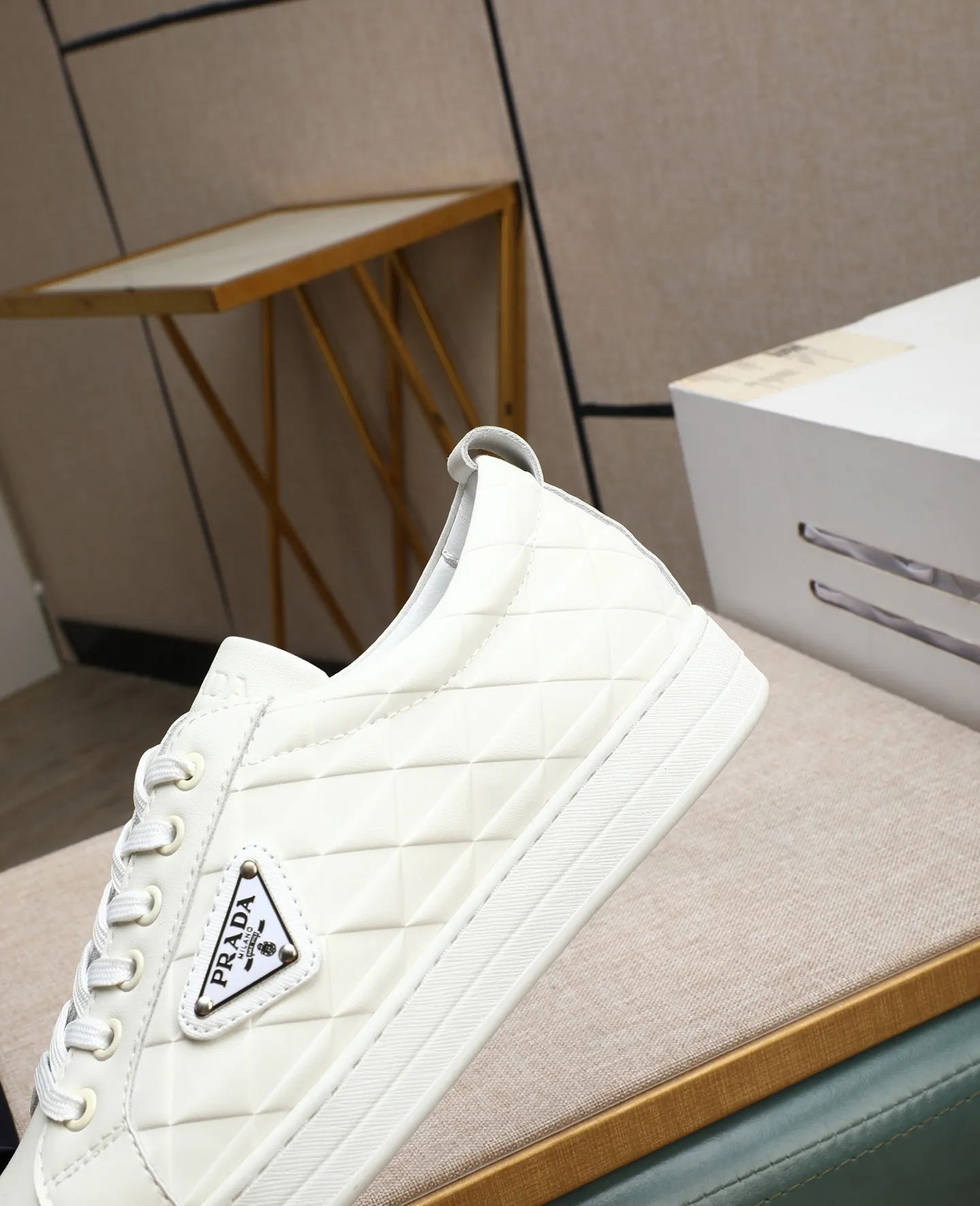 Men's men's shoes💰440🌹🌹[PRADA—Prada] latest model🙈original replica! 👟👟👟Available here. The workmanship is top-notch. The upper is made of Italian 🇮🇹Imported calfskin. ❗️Breathable genuine leather lining @Suitable for travel. The original version has an enlarged engraved sole, making it suitable for all kinds of travels, showing low-key luxury. Let quality speak for itself. Color: Size: 38-44